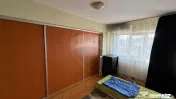Apartament cu 4 camere de vânzare și boxă 12 mp zonă ... 