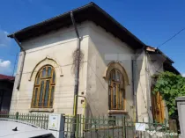 OPORTUNITATE ;Casa individuala, 136 mp, -Ploiesti/Zona Centr
