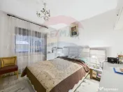 Casă / Vilă cu 5 camere de vânzare în zona Central 