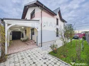 Casă / Vilă cu 5 camere de vânzare în zona Central 