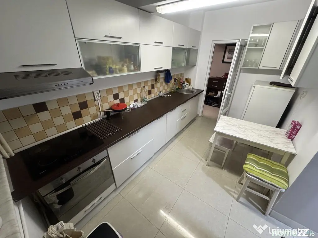 Apartament 3 camere zona Centrala