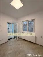 Spatiu comercial cu parcare proprie , Ploiesti, ultracentral