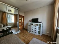 3 camere de vanzare Piata Romana