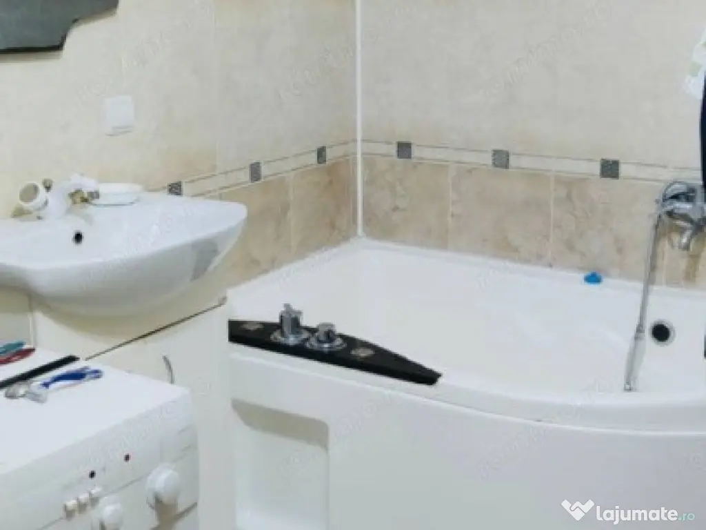 Garsoniera zona Dristor