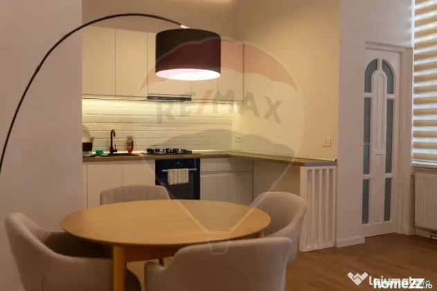 Apartament premium cu 4 camere de închiriat - Ultracentral