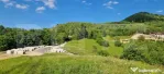 11,5 ha teren extravilan pe Trans Apuseana – cu izvor și