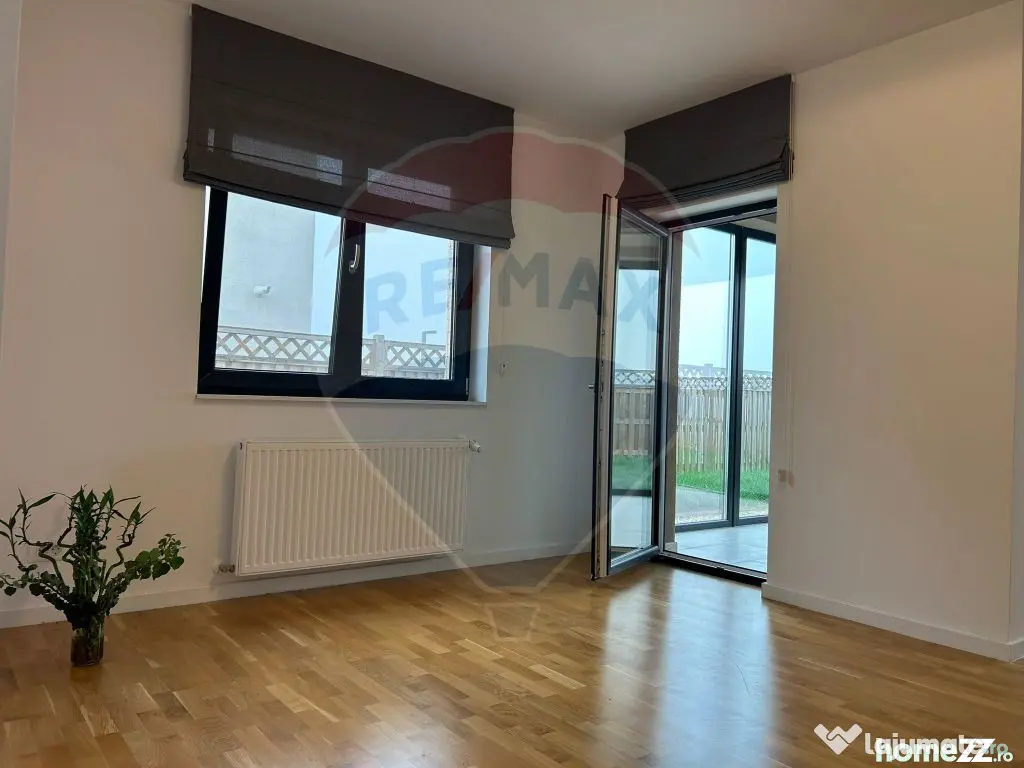 Vilă cu 4 camere de vânzare in Liziera de Lac