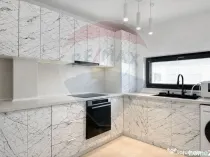 Vilă cu 4 camere de vânzare in Liziera de Lac