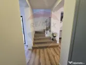 DE INCHIRIAT Casă / Vilă cu 5 camere în zona Ferme/OTO... 