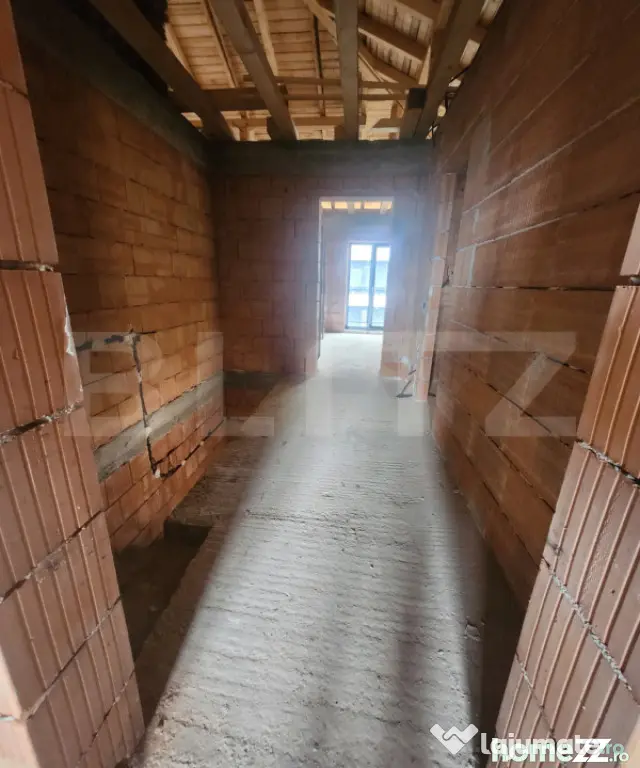Dupex de vanzare, 120 mp utili, 150 mp de teren, zona Fagulu - Floresti (Cluj)