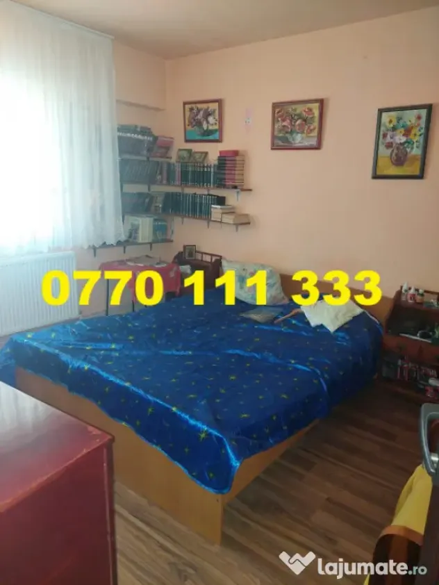 - Apartament 3 camere decomandat, zona Vidin.