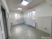 De inchiriat spațiu comercial pentru diverse afaceri 