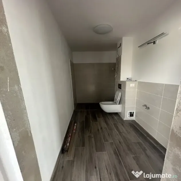 Penthouse de vanzare, cu 3 camere, 65 mp, zona Orasul Vechi