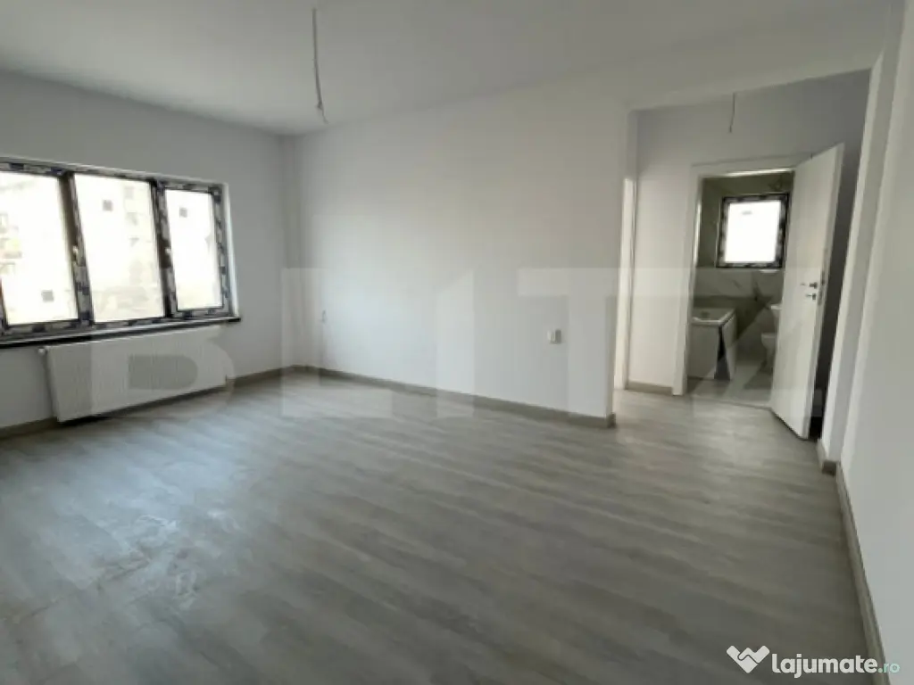 Apartament 3 camere, 65 mp, zona Visani