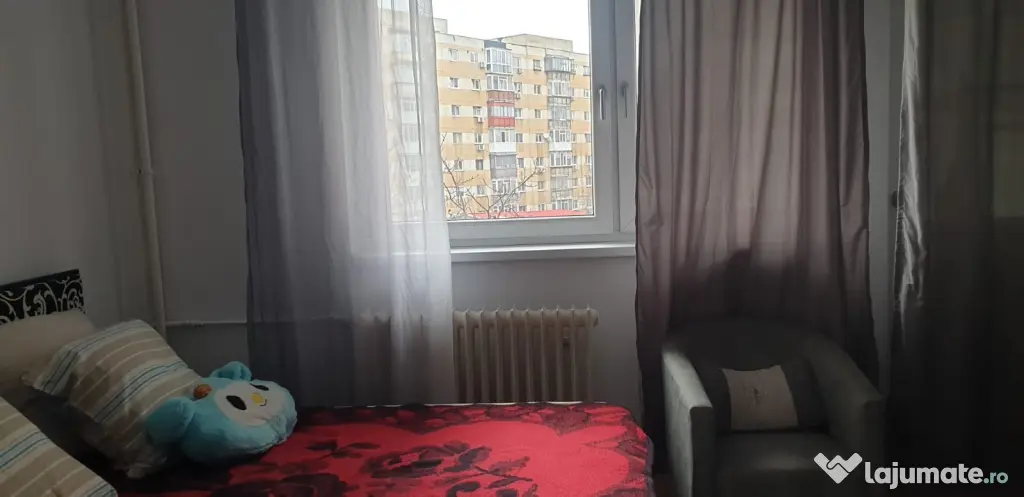 Închiriez Apartament 3 camere, poziționat excelent la metrou Lujerului