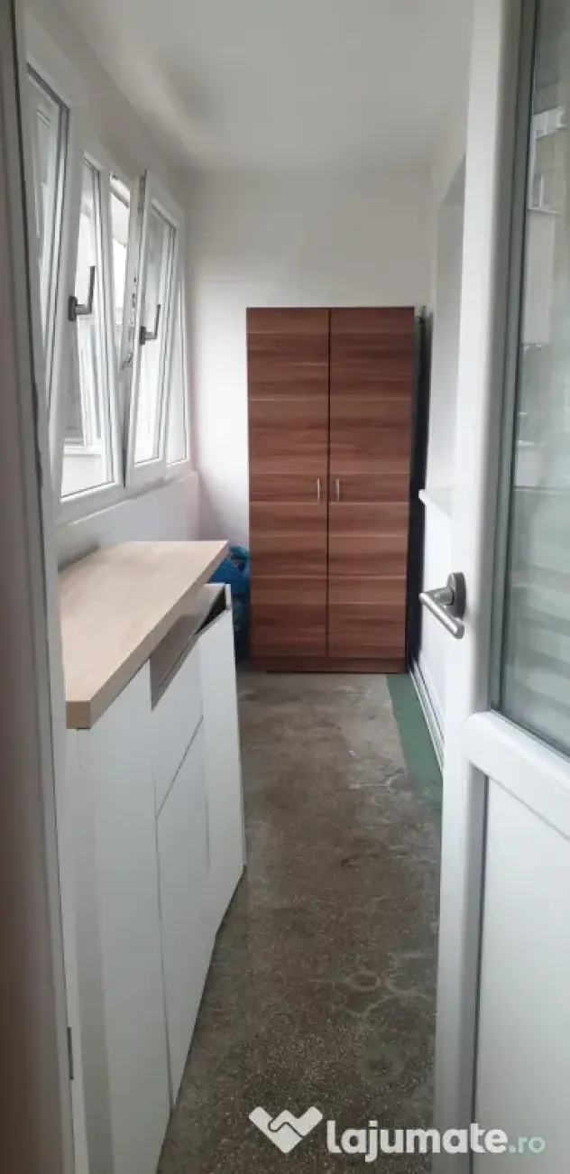 Închiriez Apartament 3 camere, poziționat excelent la metrou Lujerului
