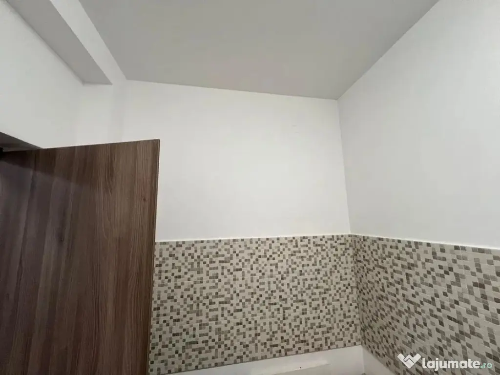 Spatiu comercial de vanzare - KM 4-5