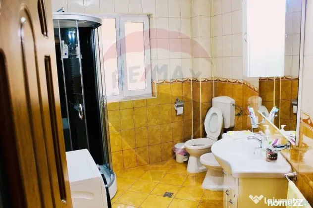 Casă / Vilă cu 6 camere de vânzare în zona Oncea