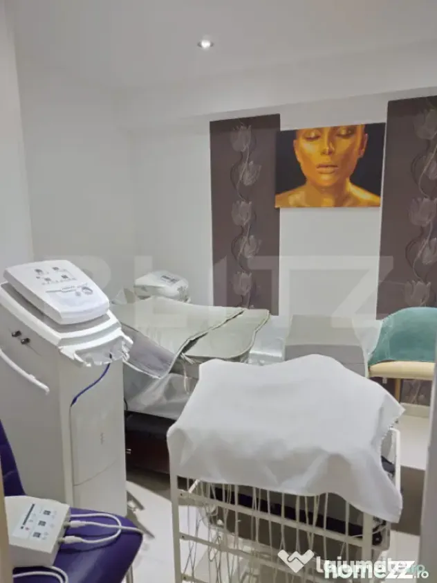 Spatiu comercial, 290 mp, fosta sala de fitness, zona Micro - Targoviste (Dambovita)