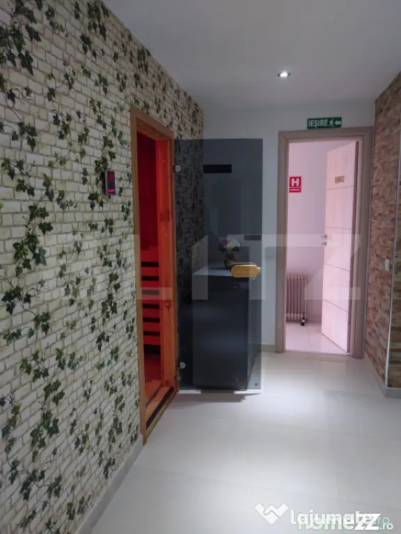 Spatiu comercial, 290 mp, fosta sala de fitness, zona Micro - Targoviste (Dambovita)