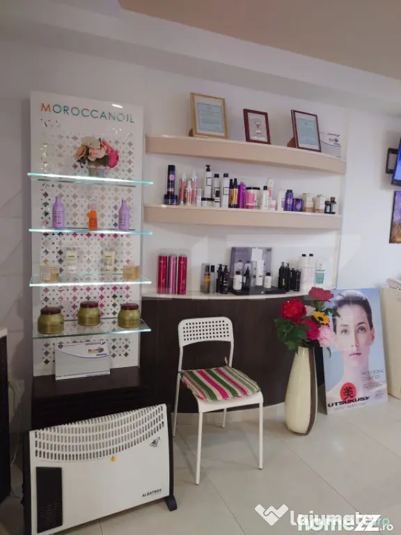 Spatiu comercial, 290 mp, fosta sala de fitness, zona Micro - Targoviste (Dambovita)