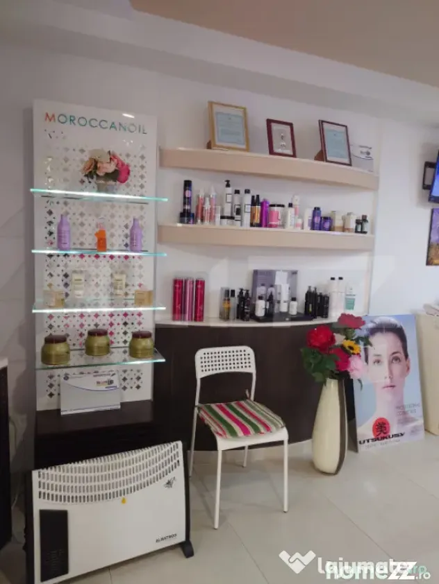Spatiu comercial, 290 mp, fosta sala de fitness, zona Micro - Targoviste (Dambovita)