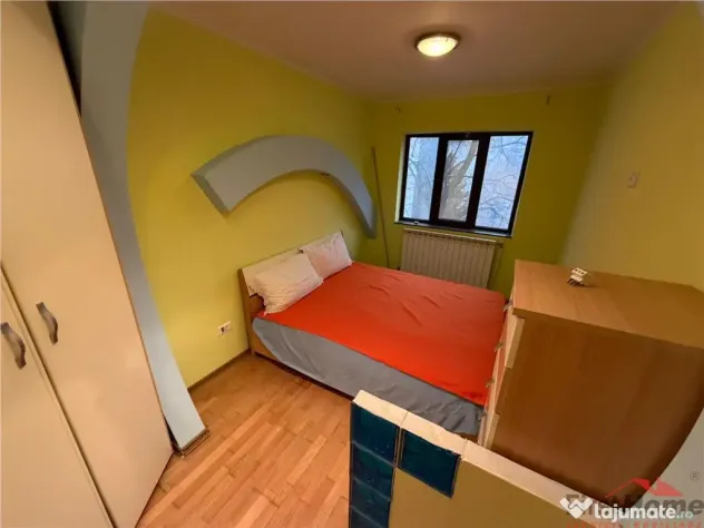 Apartament 3 camere, 54mp utili , etaj 3 , zona Centrala - P