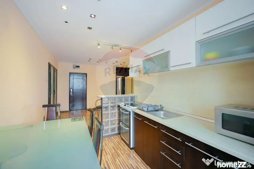 De vânzare apartament cu 3 camere în zona Nufărul - Oradea (Bihor)