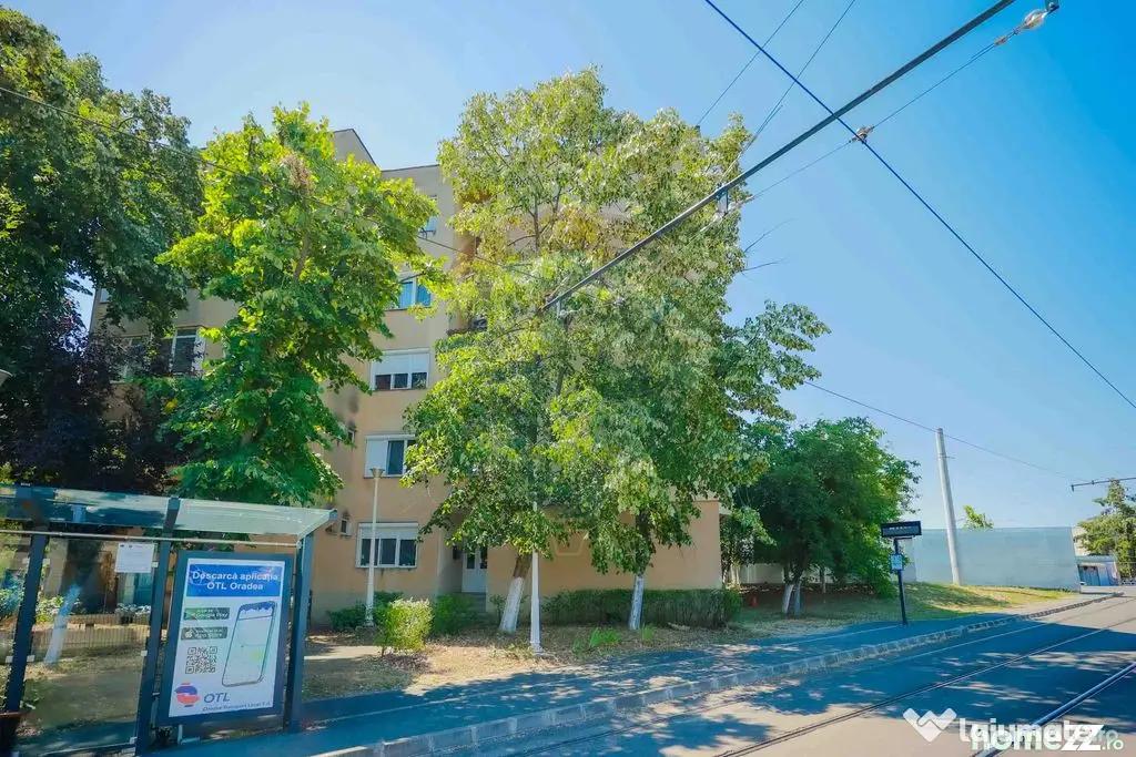 De vânzare apartament cu 3 camere în zona Nufărul - Oradea (Bihor)