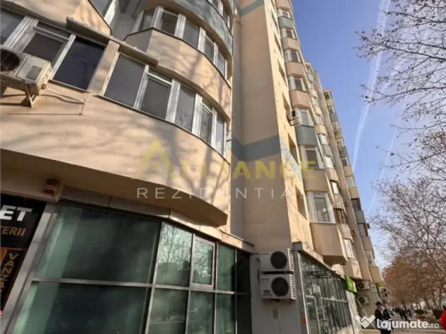 Apartament 3 camere decomandat, 3 min Metrou Aparatorii Patr