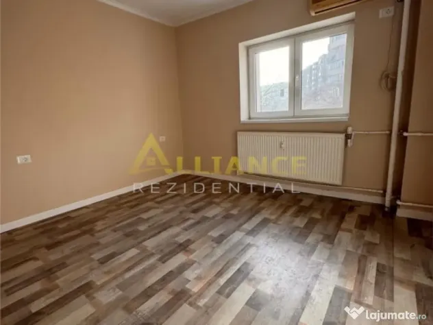 Apartament 3 camere decomandat, 3 min Metrou Aparatorii Patr