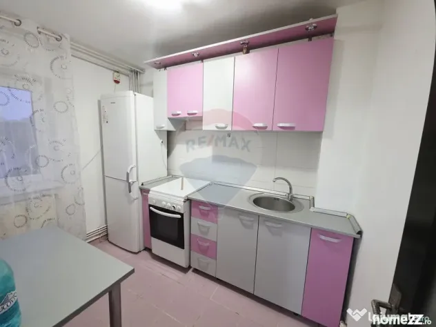 Apartament cu 1 camere de vânzare Zona Carpați, Piatra ...