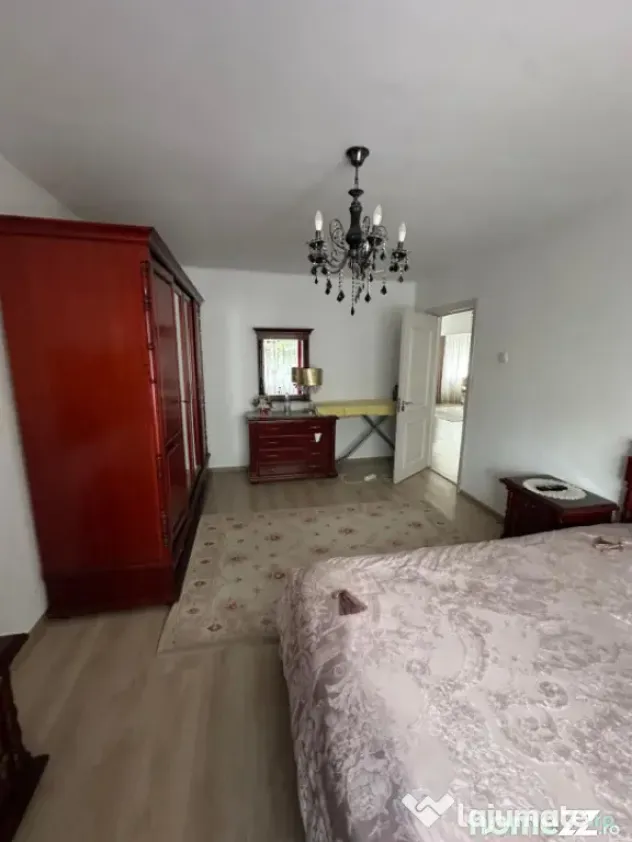 Apartament 4 camere de vânzare INEL 1 - EDEN