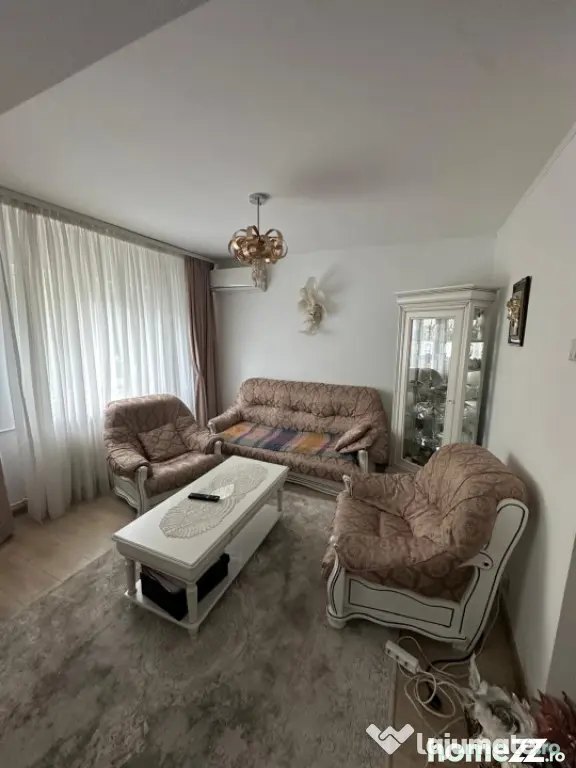 Apartament 4 camere de vânzare INEL 1 - EDEN