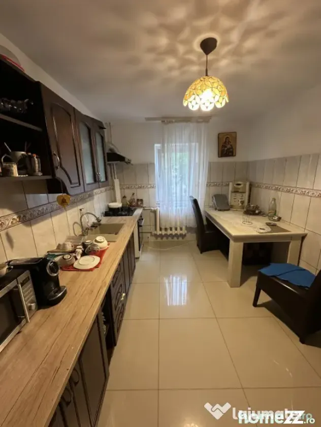 Apartament 4 camere de vânzare INEL 1 - EDEN