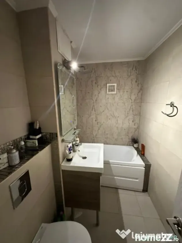 Apartament 4 camere de vânzare INEL 1 - EDEN