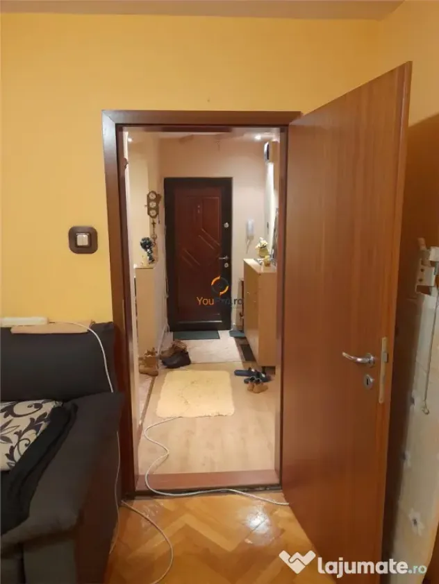 Decomandat cu Centrala Torontalului