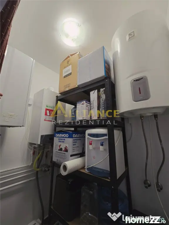 Casa mobilata si utilata - 3 camere- panouri solare baterii