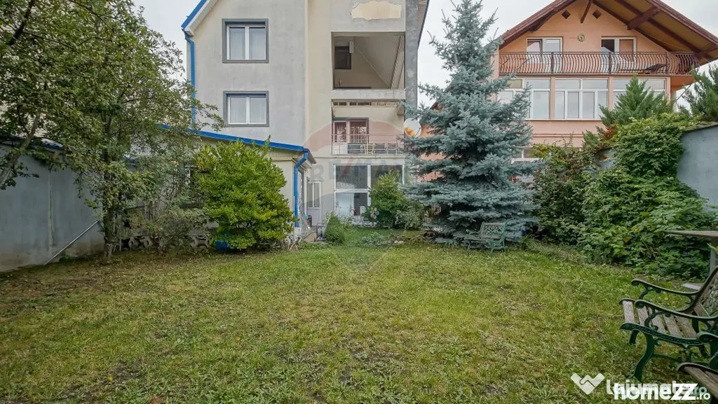 Hotel / Pensiune cu 14 camere de închiriat în zona Astra - Brasov (Brasov)