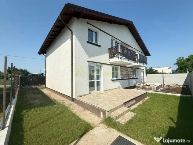 Vila tip duplex | 4 camere | 2 bai | Panouri solare
