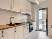 Apartament modern 3 camere, cu parcare, de închiriat la ... 