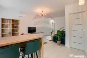 Apartament modern 3 camere, cu parcare, de închiriat la ...