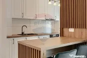 Apartament modern 3 camere, cu parcare, de închiriat la ...