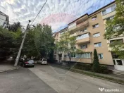 Prima închiriere - Apartament 3 camere + garaj în zona ... 