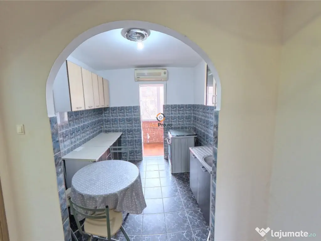 Apartament cu 2 camere decomandat etaj 4 zona Soarelui