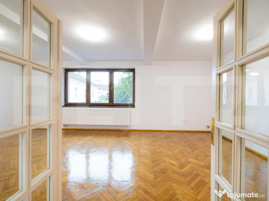 Spatiu comercial, 62 mp, zona Corneliu Coposu