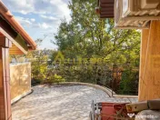 Proprietate Exclusivista cu Deschidere Spectaculoasa la Apa 