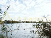 Proprietate Exclusivista cu Deschidere Spectaculoasa la Apa 