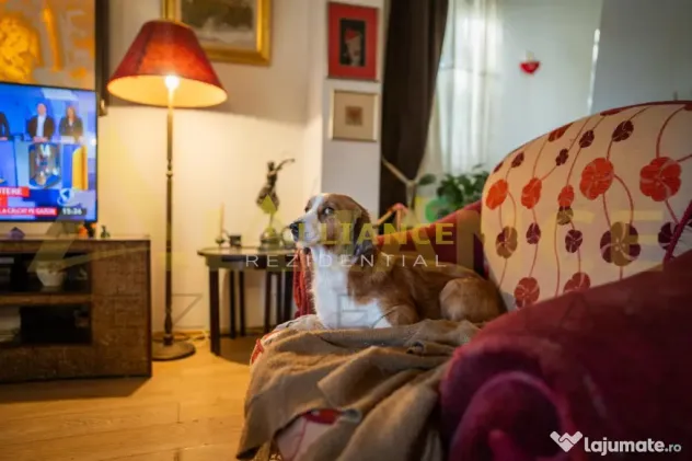 Proprietate Exclusivista cu Deschidere Spectaculoasa la Apa