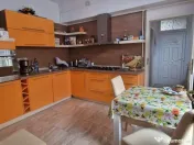 Casă / Vilă cu 5 camere de vânzare în zona Tomis Mall 